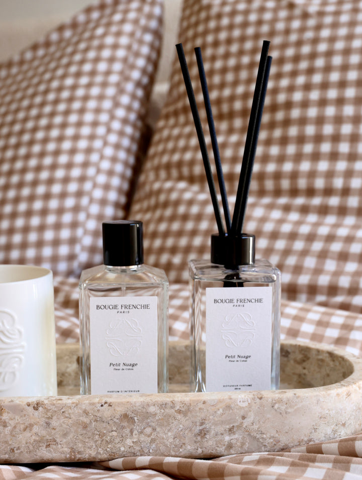 Pack signature: bougie parfumée, parfum d'intérieur et diffuseur